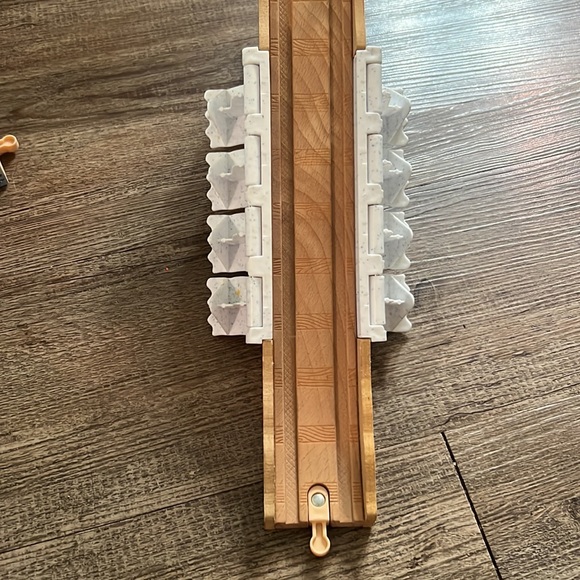 Thomas Wooden Railway Pieces - Picture 5 of 8